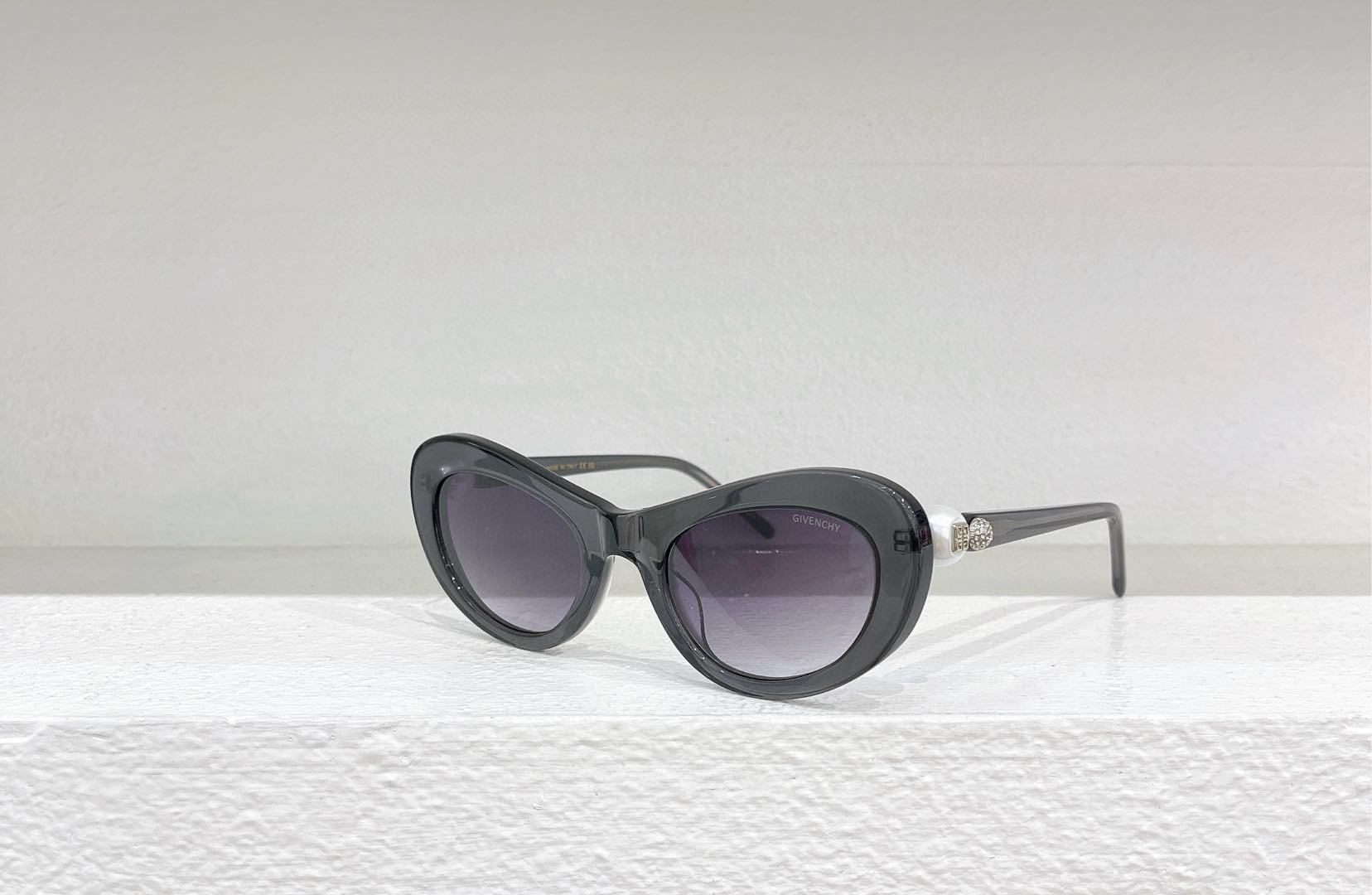 GIVENCHY Sunglasses(AAAA)-280