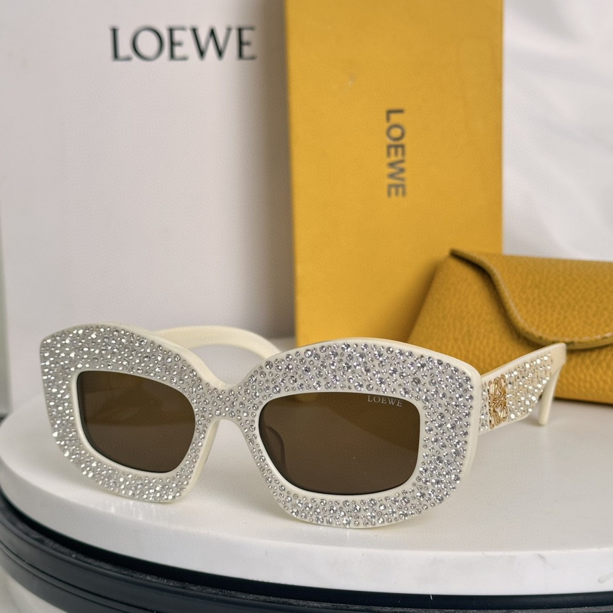 LOEWE Sunglasses(AAAA)-727