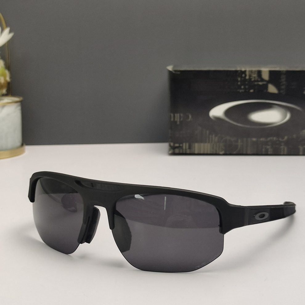 Oakley Sunglasses(AAAA)-825