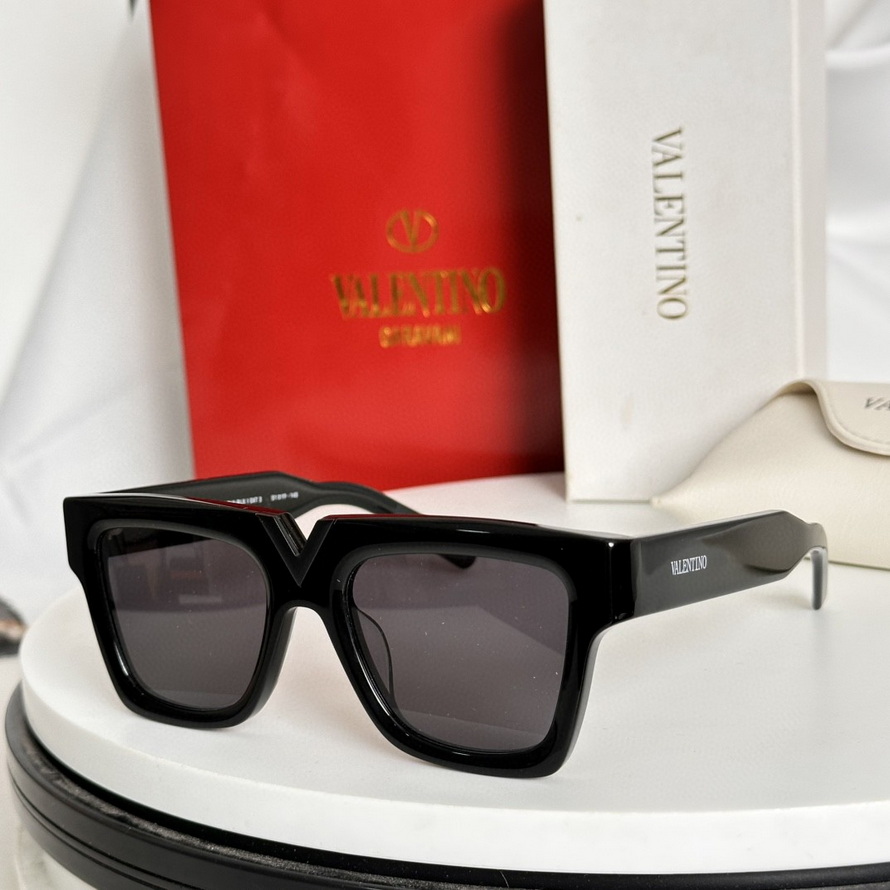 Valentino Sunglasses(AAAA)-435