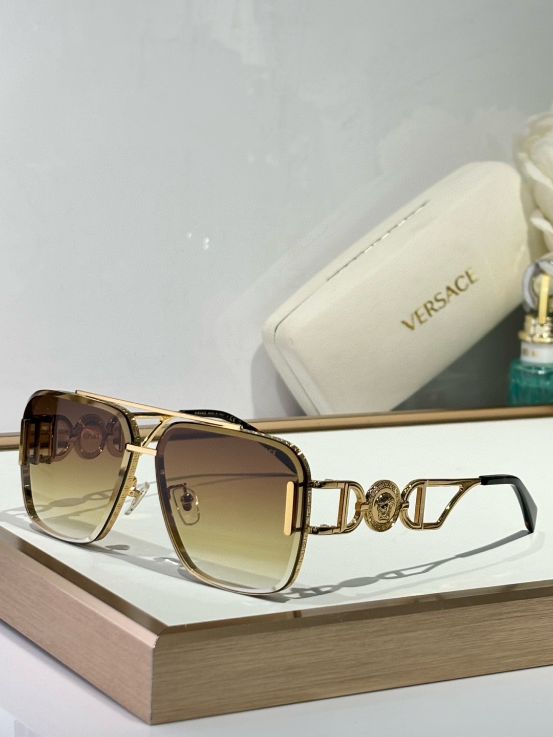 Versace Sunglasses(AAAA)-2359