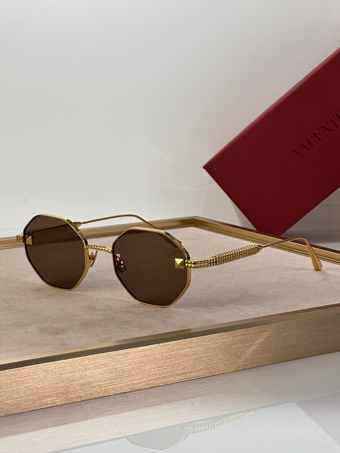 Valentino Sunglasses(AAAA)-423