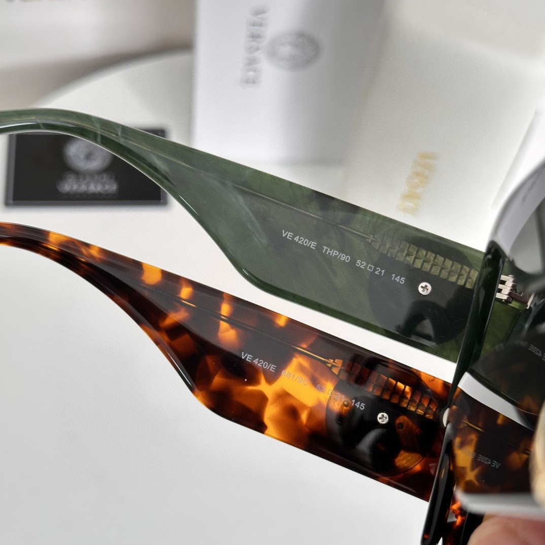 Versace Sunglasses(AAAA)-2186