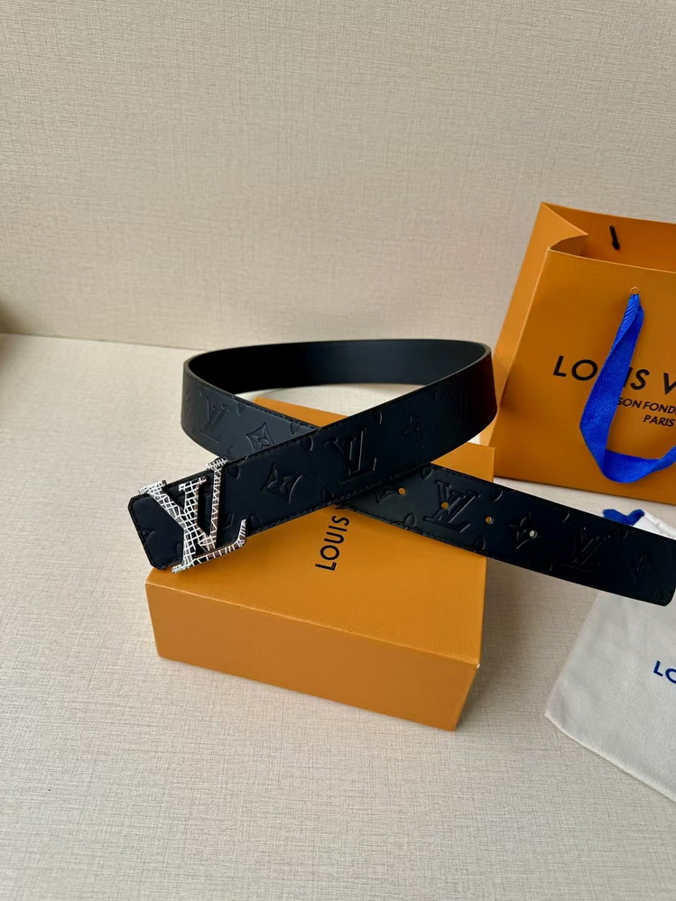 LV Belts(AAAAA)-2425