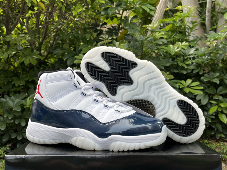 Air jordan 11 Georgetown