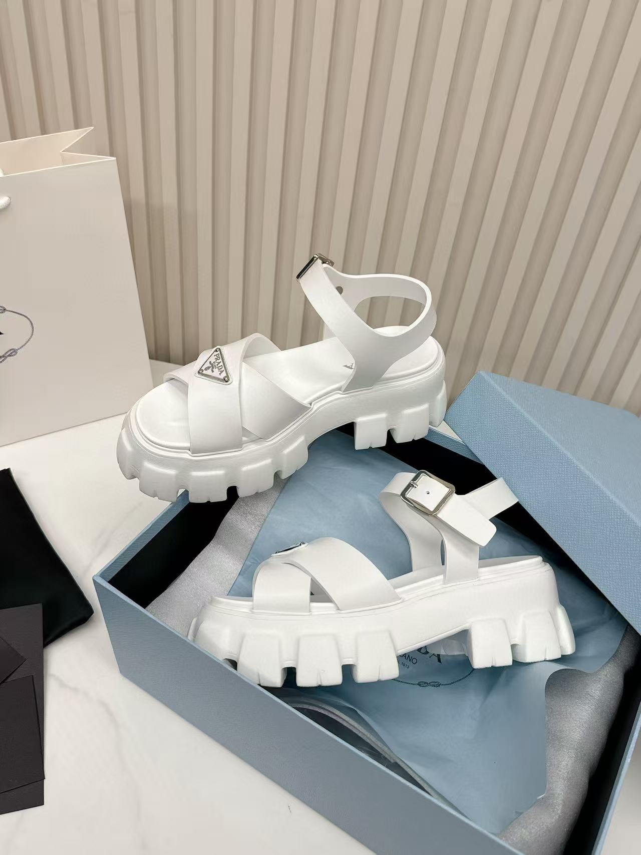 Prada Slippers Women(AAA)-022