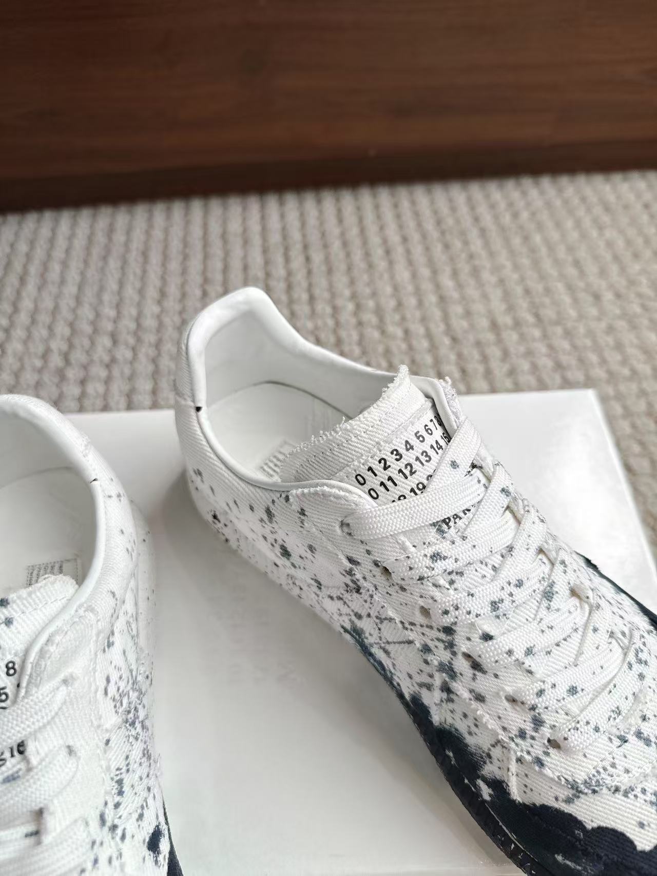 Maison Margiela Shoes-012