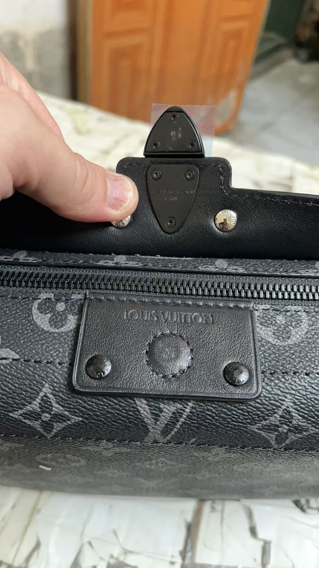 LV Handbags AAA(Women)-2005