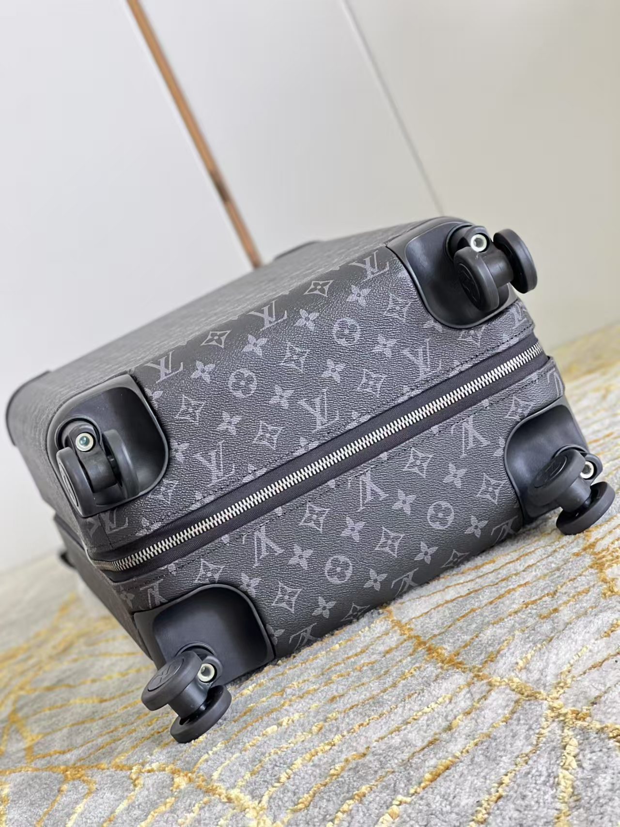 LV Suitcase(AAA)-007