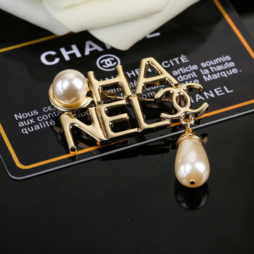 Chanel Brooch-018