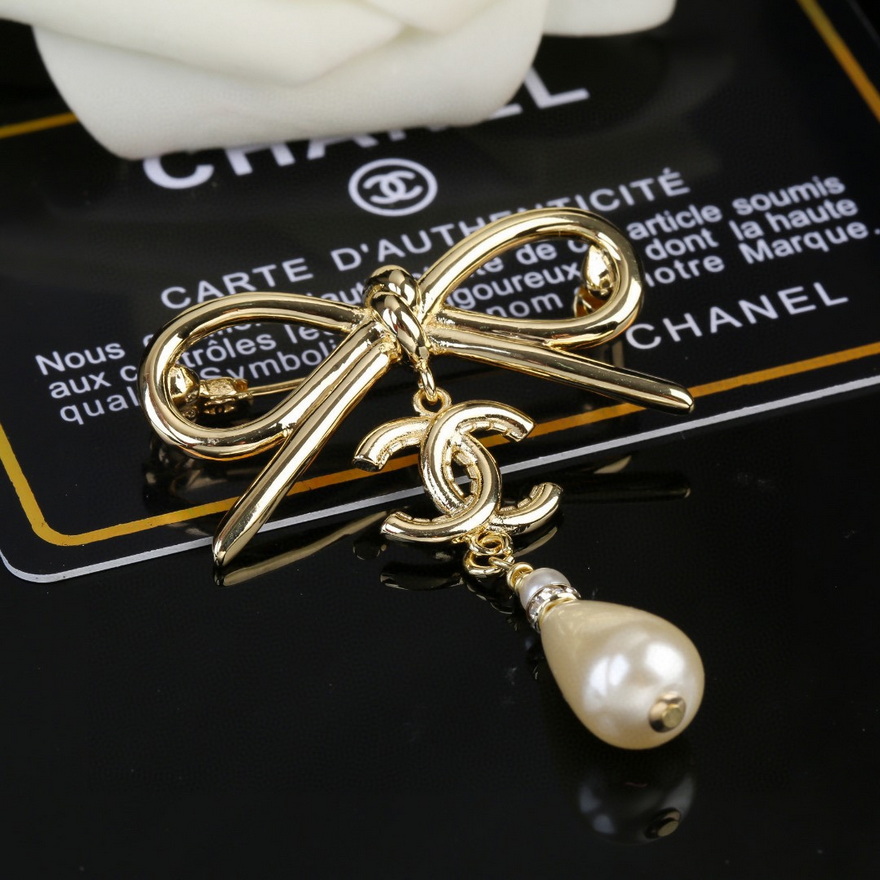 Chanel Brooch-010