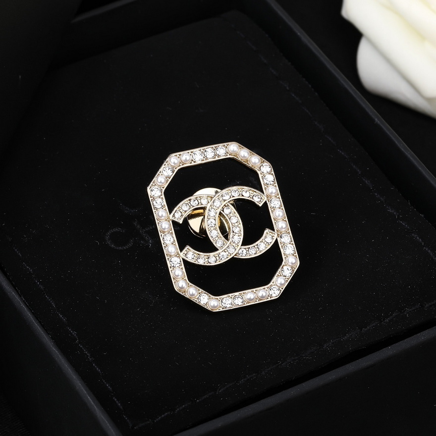 Chanel Brooch-026