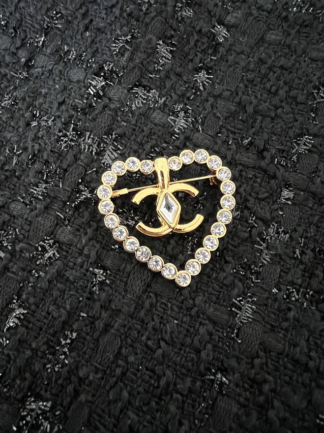Chanel Brooch-009