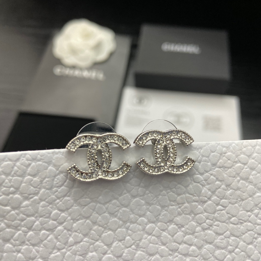 Chanel Brooch-037