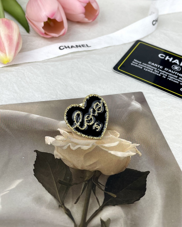 Chanel Brooch-085