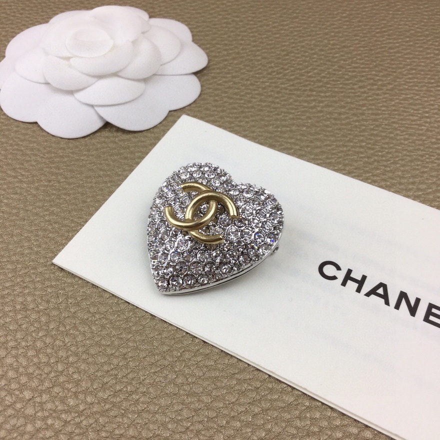 Chanel Brooch-070