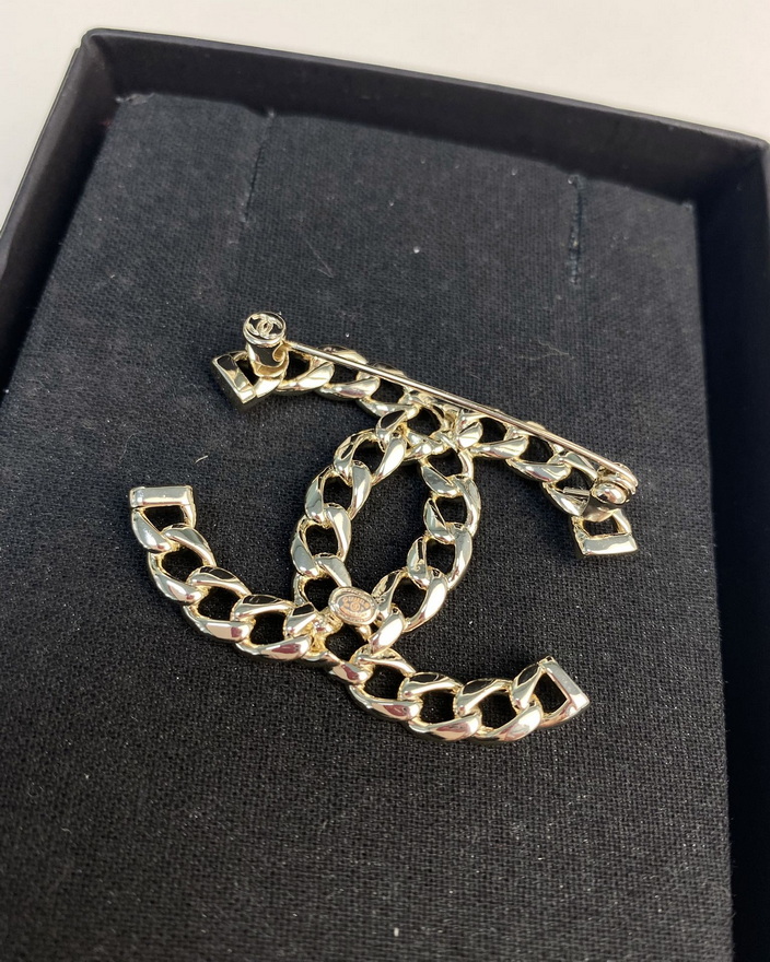 Chanel Brooch-063