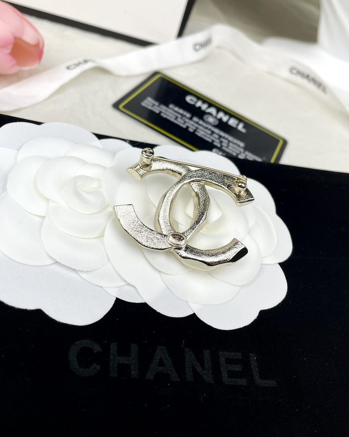Chanel Brooch-049