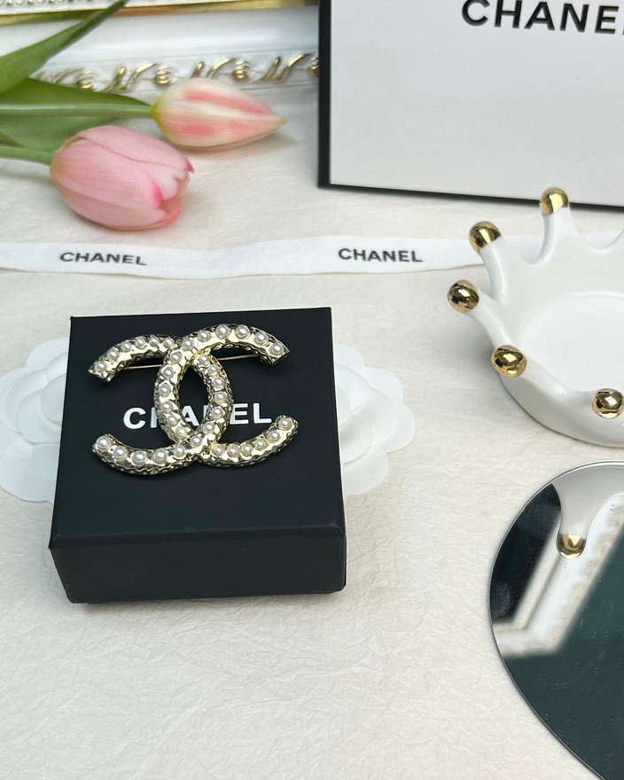 Chanel Brooch-048