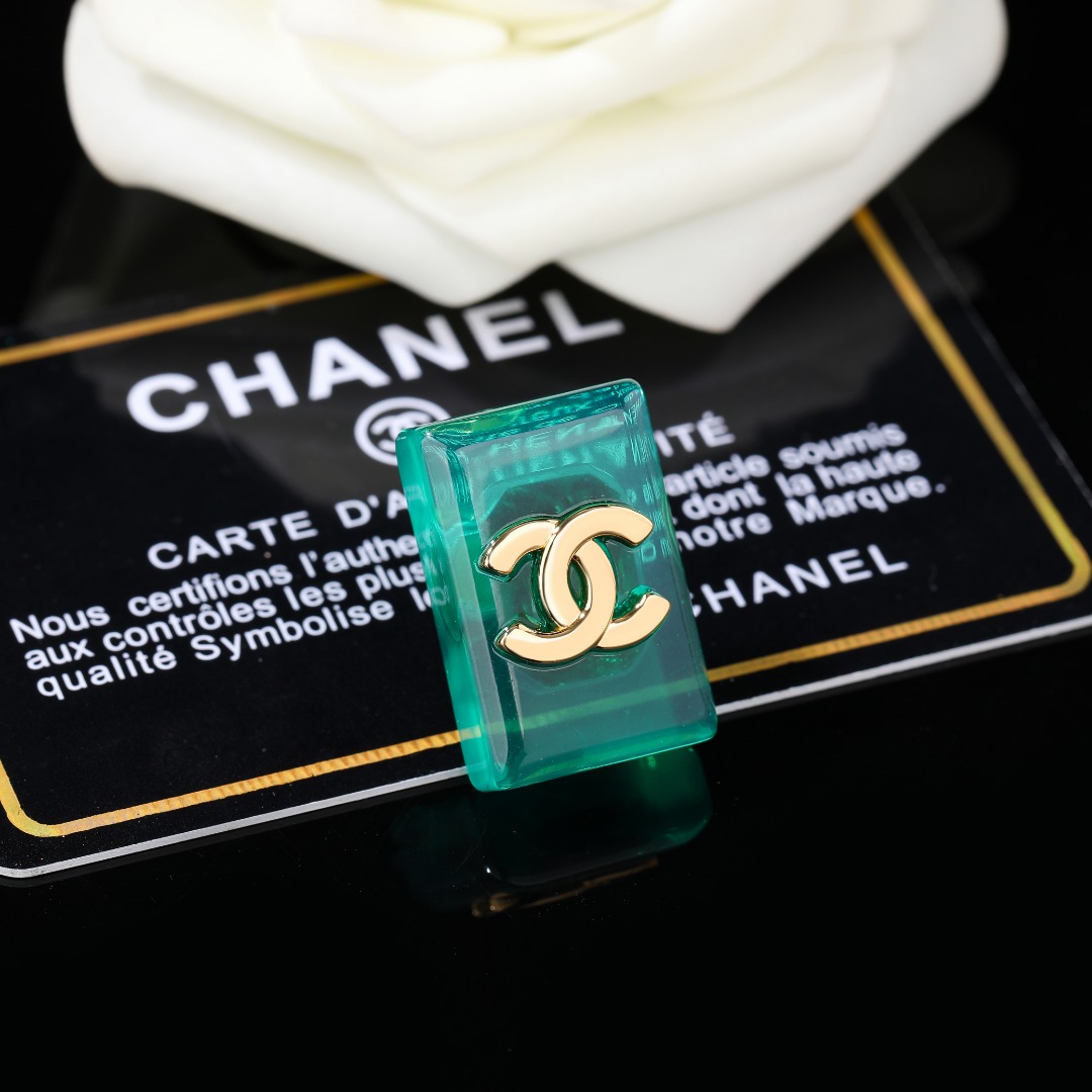 Chanel Brooch-029