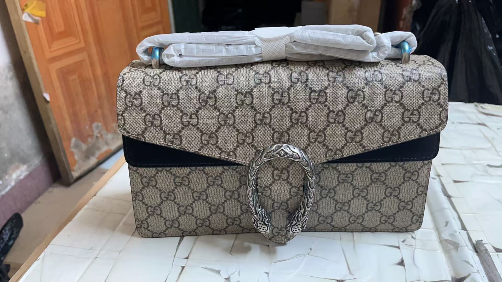 Gucci Handbags AAAA(Women)-221