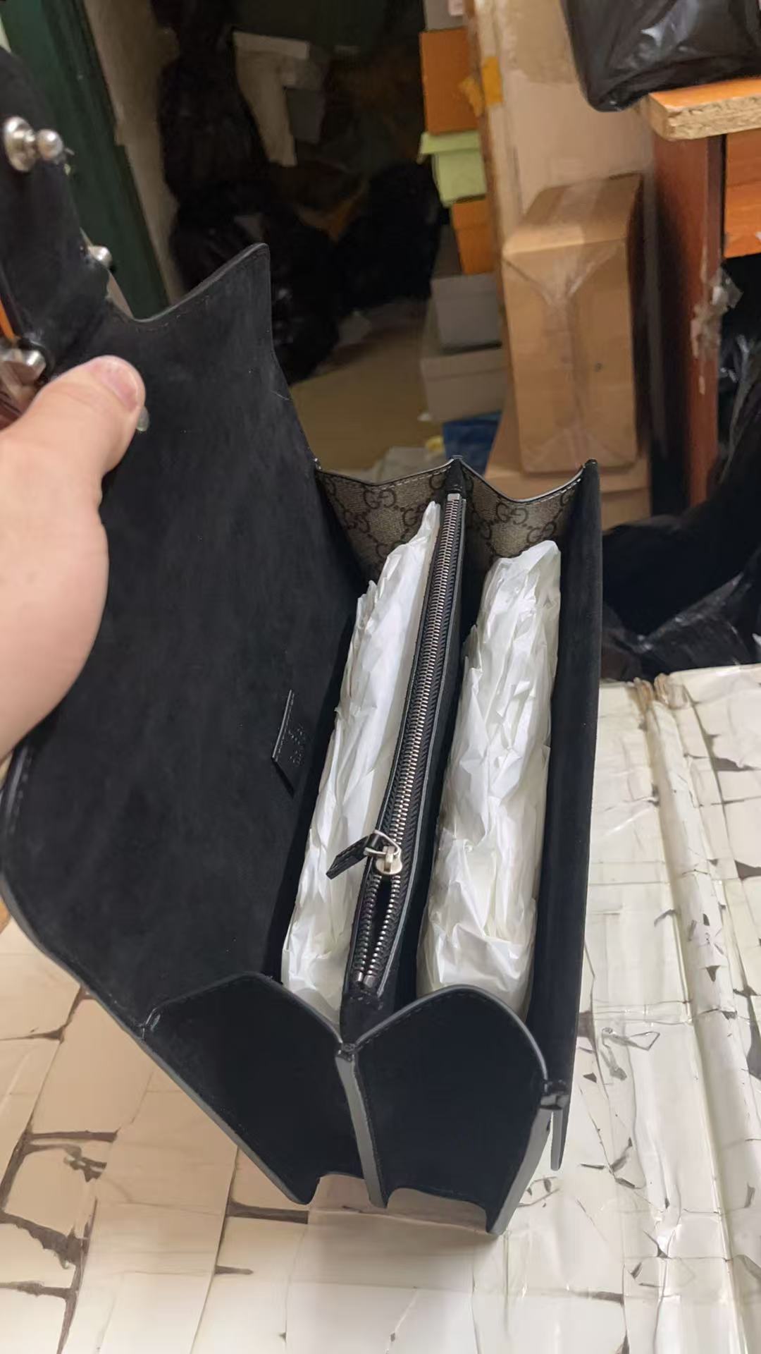 Gucci Handbags AAAA(Women)-221