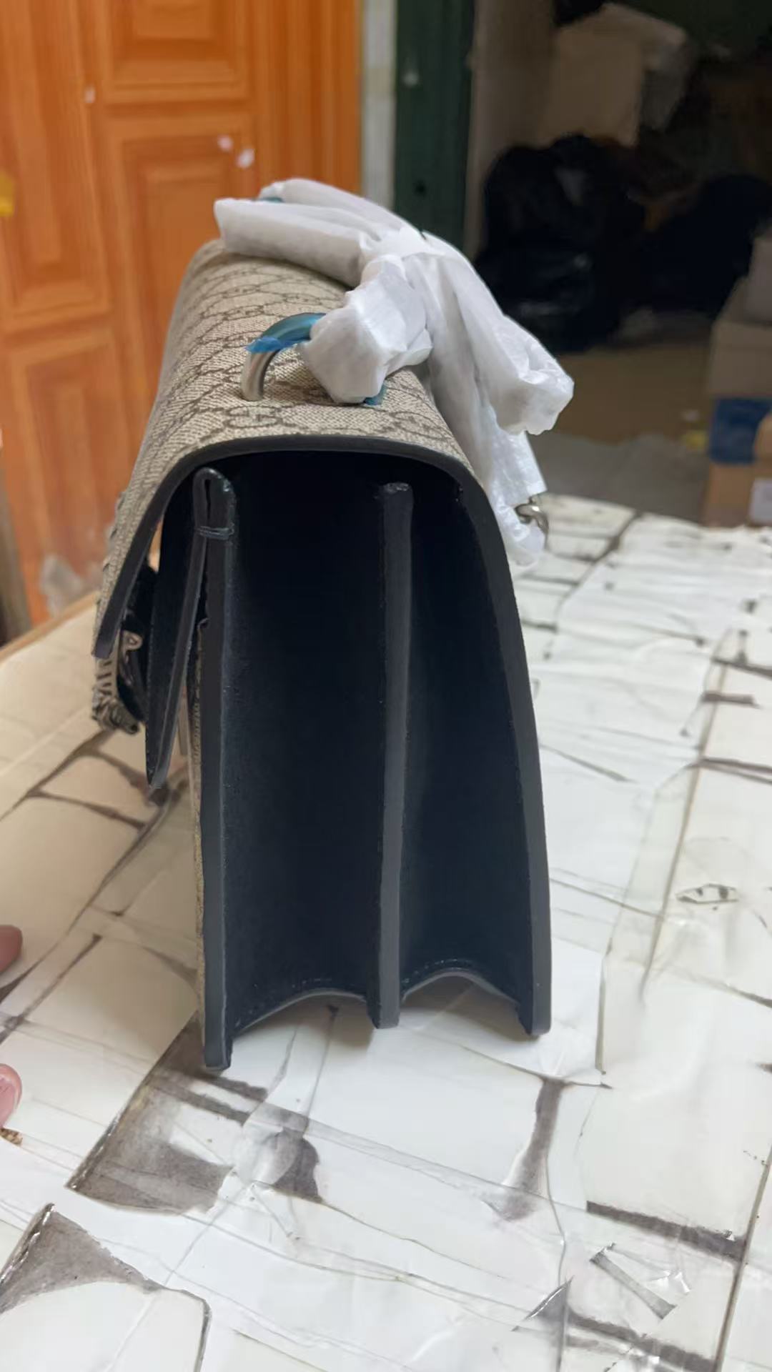 Gucci Handbags AAAA(Women)-221