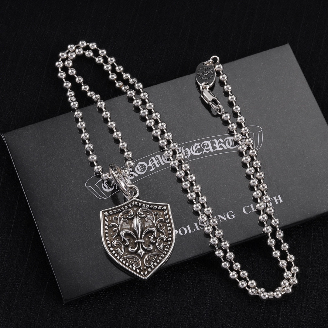Chrome Hearts Necklace-011
