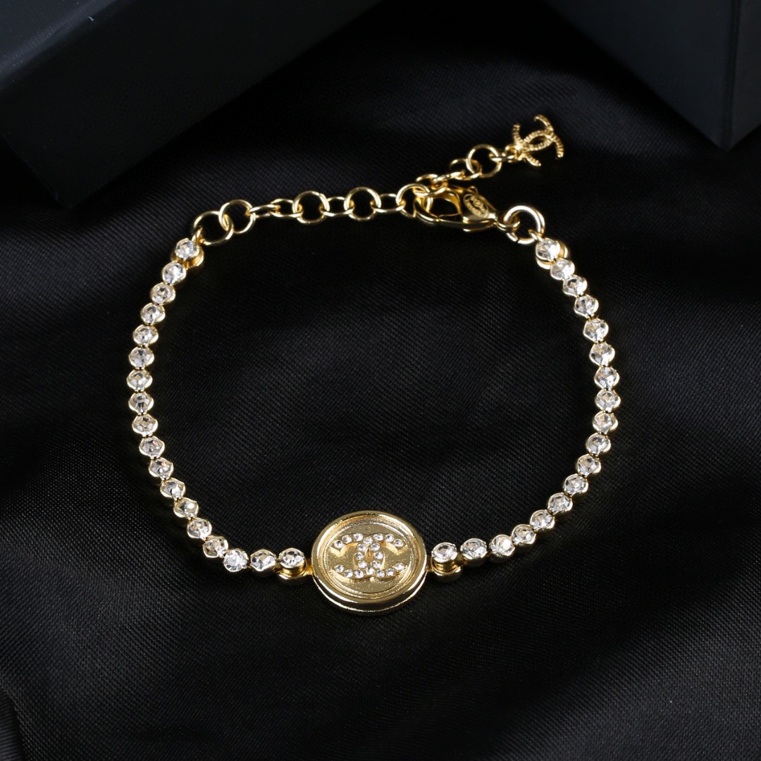 Chanel Necklace-013