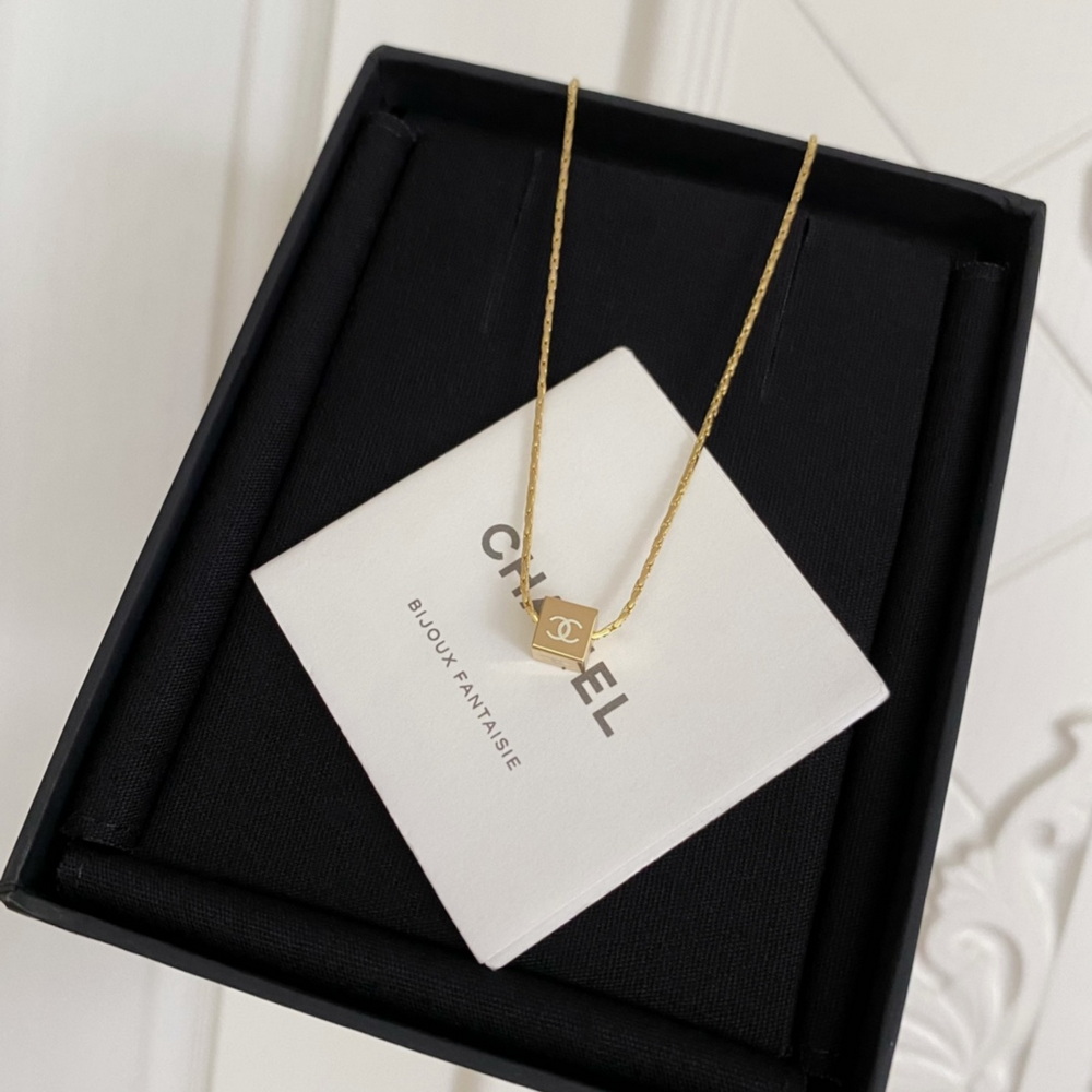 Chanel Necklace-225