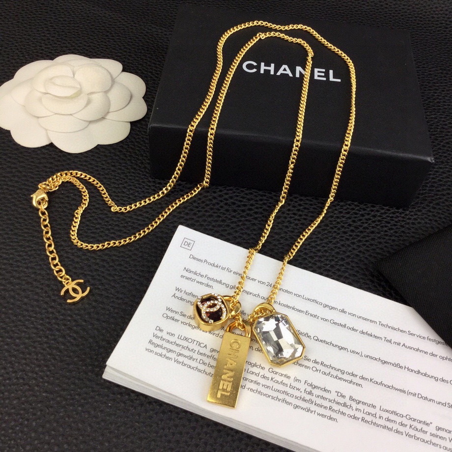 Chanel Necklace-101