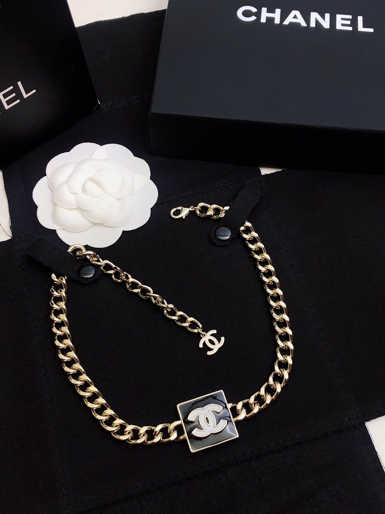 Chanel Necklace-095