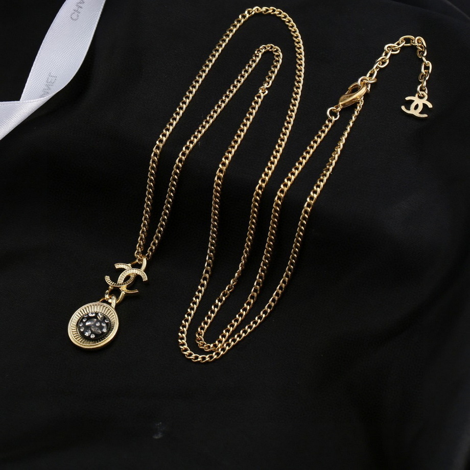 Chanel Necklace-021
