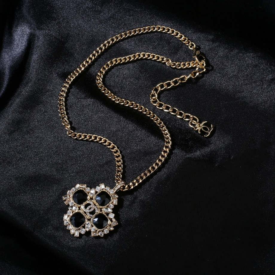 Chanel Necklace-079