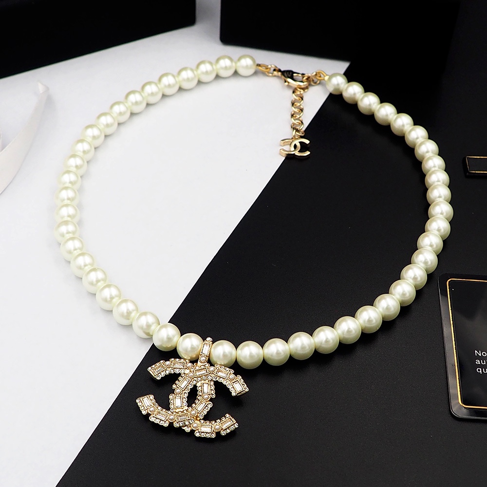 Chanel Necklace-047