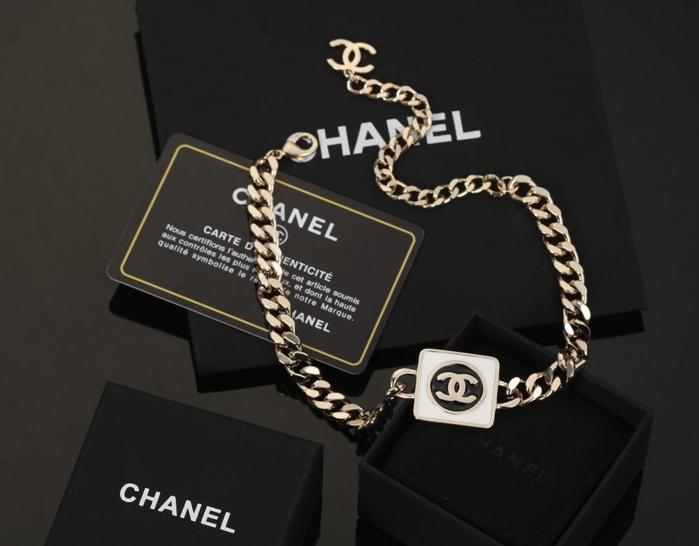 Chanel Necklace-033