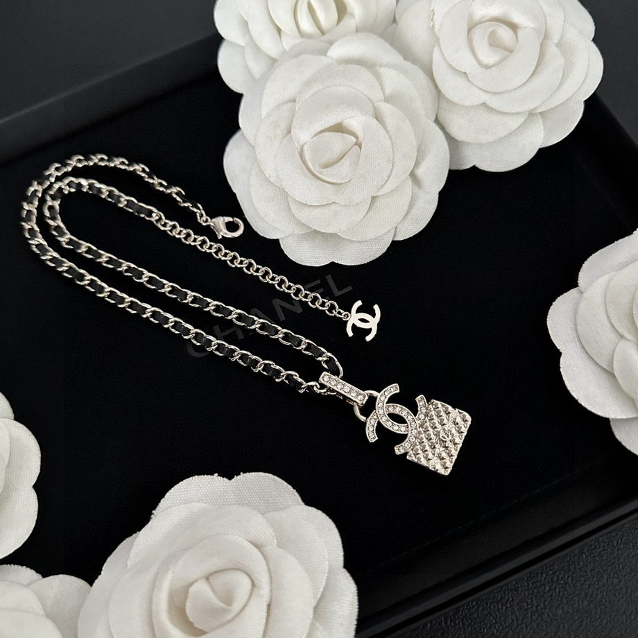 Chanel Necklace-424