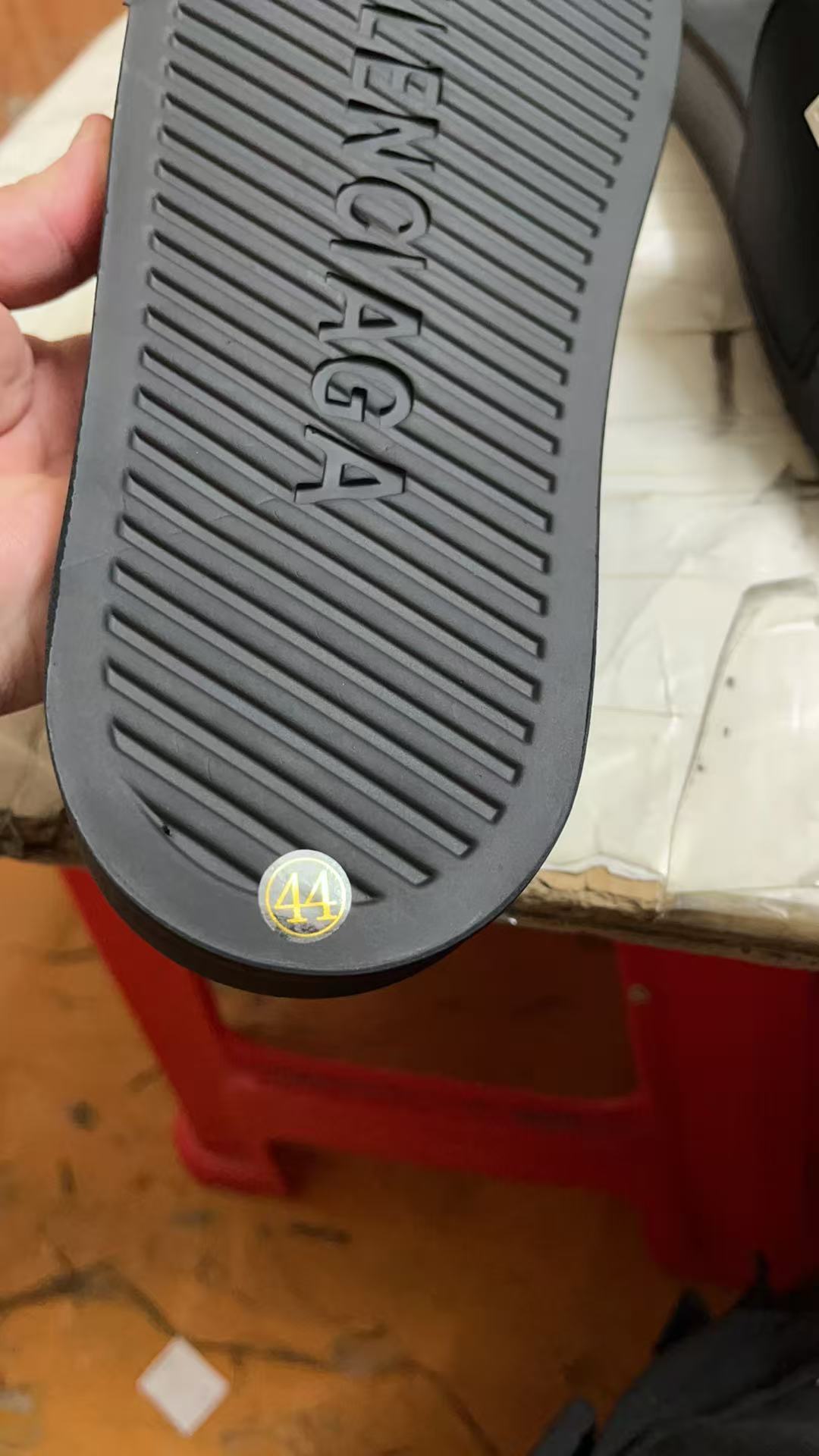 Balenciaga Slippers(AAA)-002