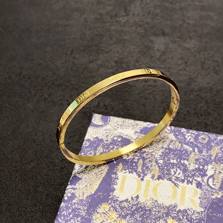 Dior Bracelet-023