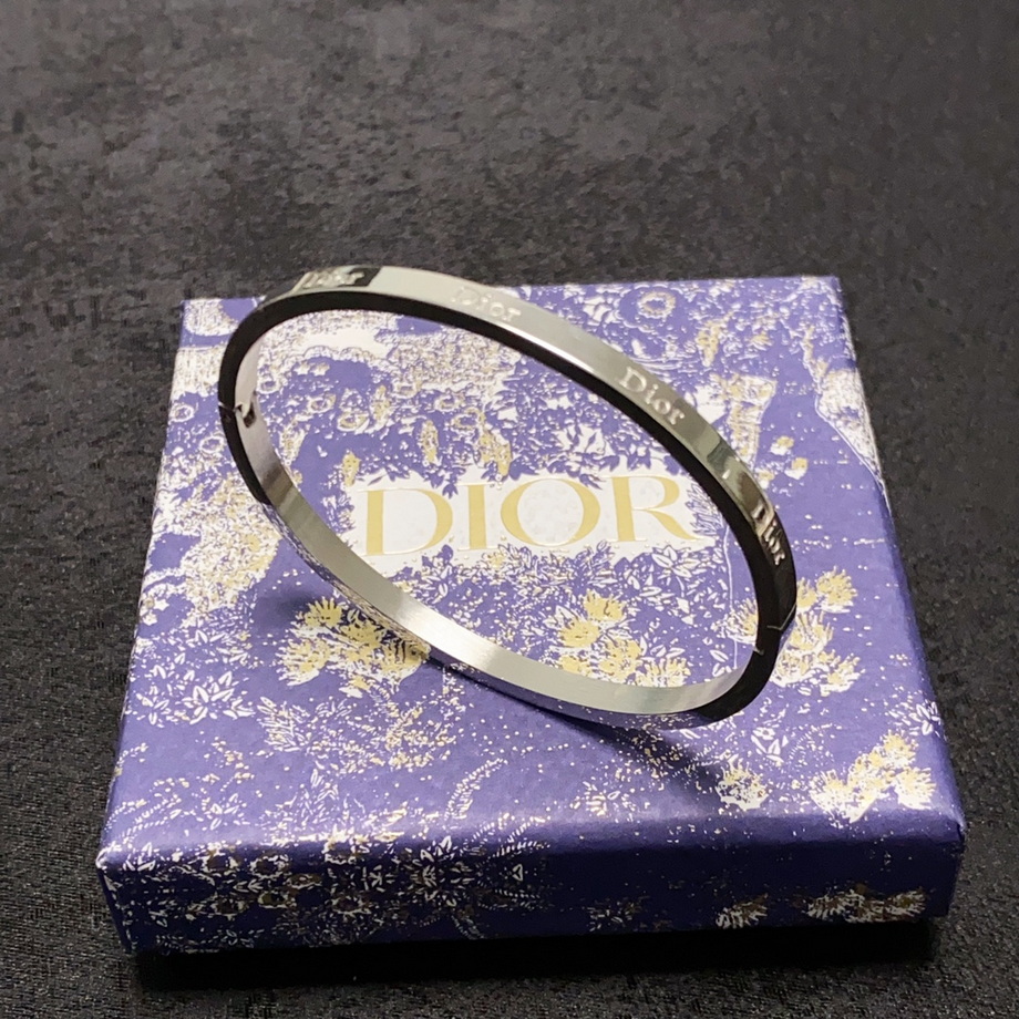 Dior Bracelet-022