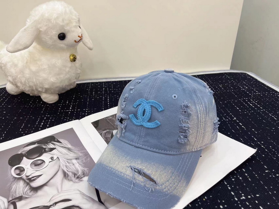 Chanel Cap-011
