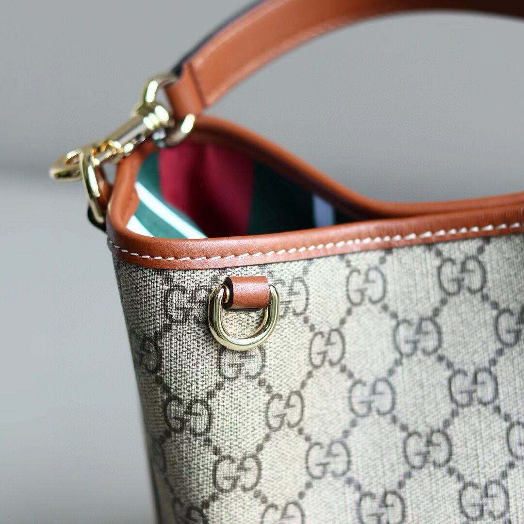 Gucci Handbags AAA(Women)-266