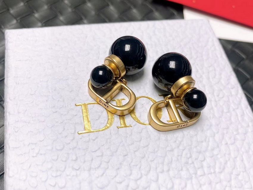 Dior Earrings-150