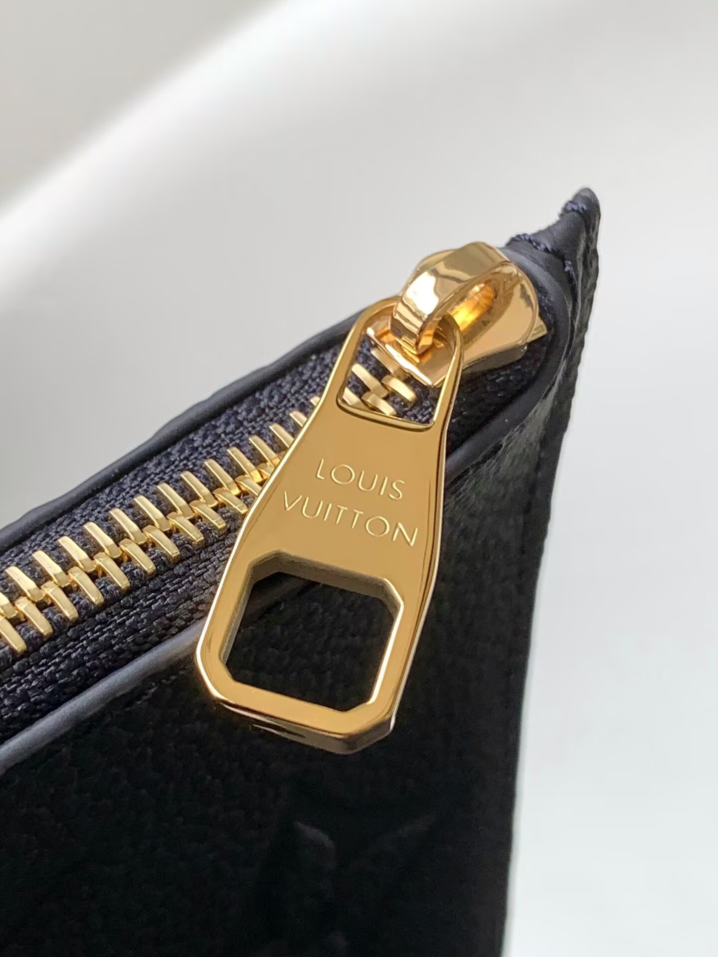 LV Handbags AAA(Women)-2011