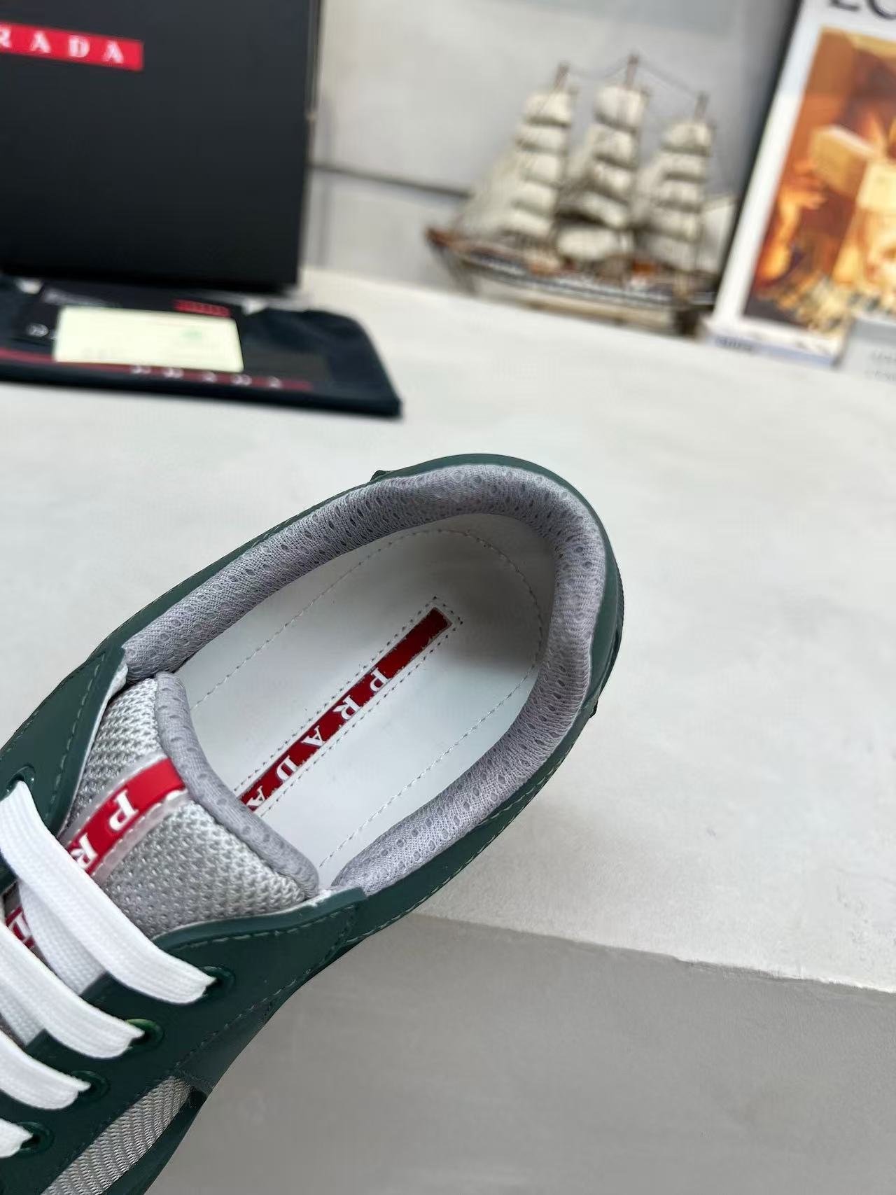 Prada Shoes(AAAA)-052