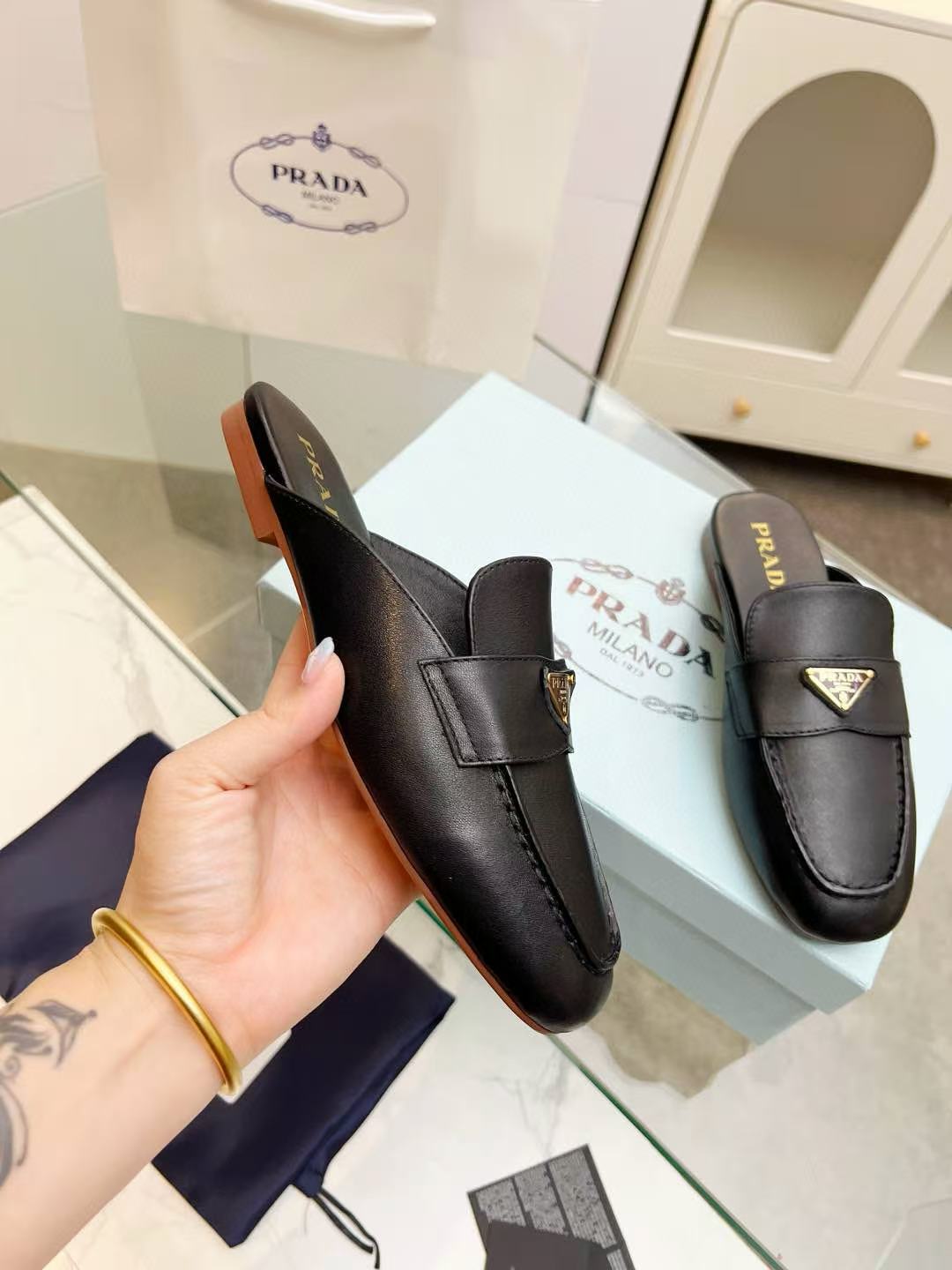 Prada Slippers Women(AAA)-023