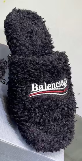 Balenciaga Slippers Women(AAA)-001