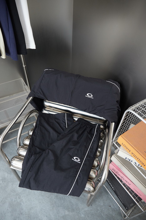 Balenciaga Pants-058