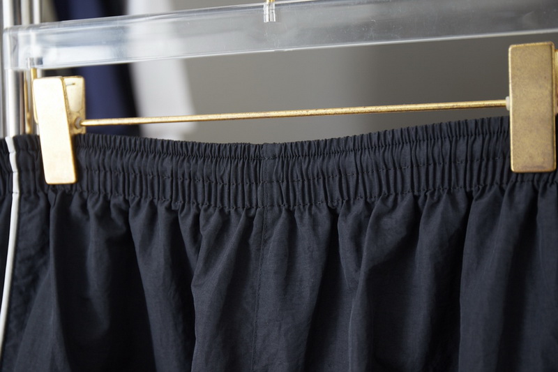 Balenciaga Pants-058