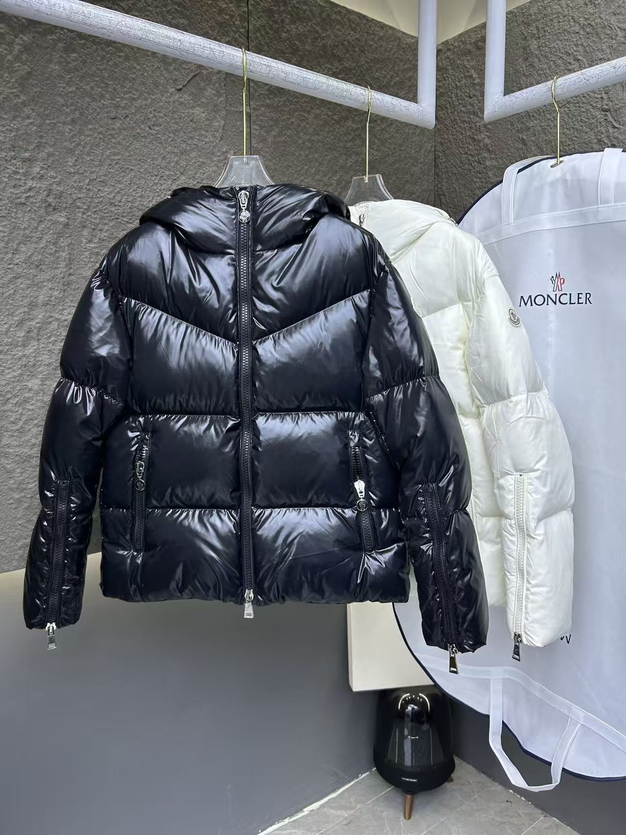 Moncler Coat(Women)-138
